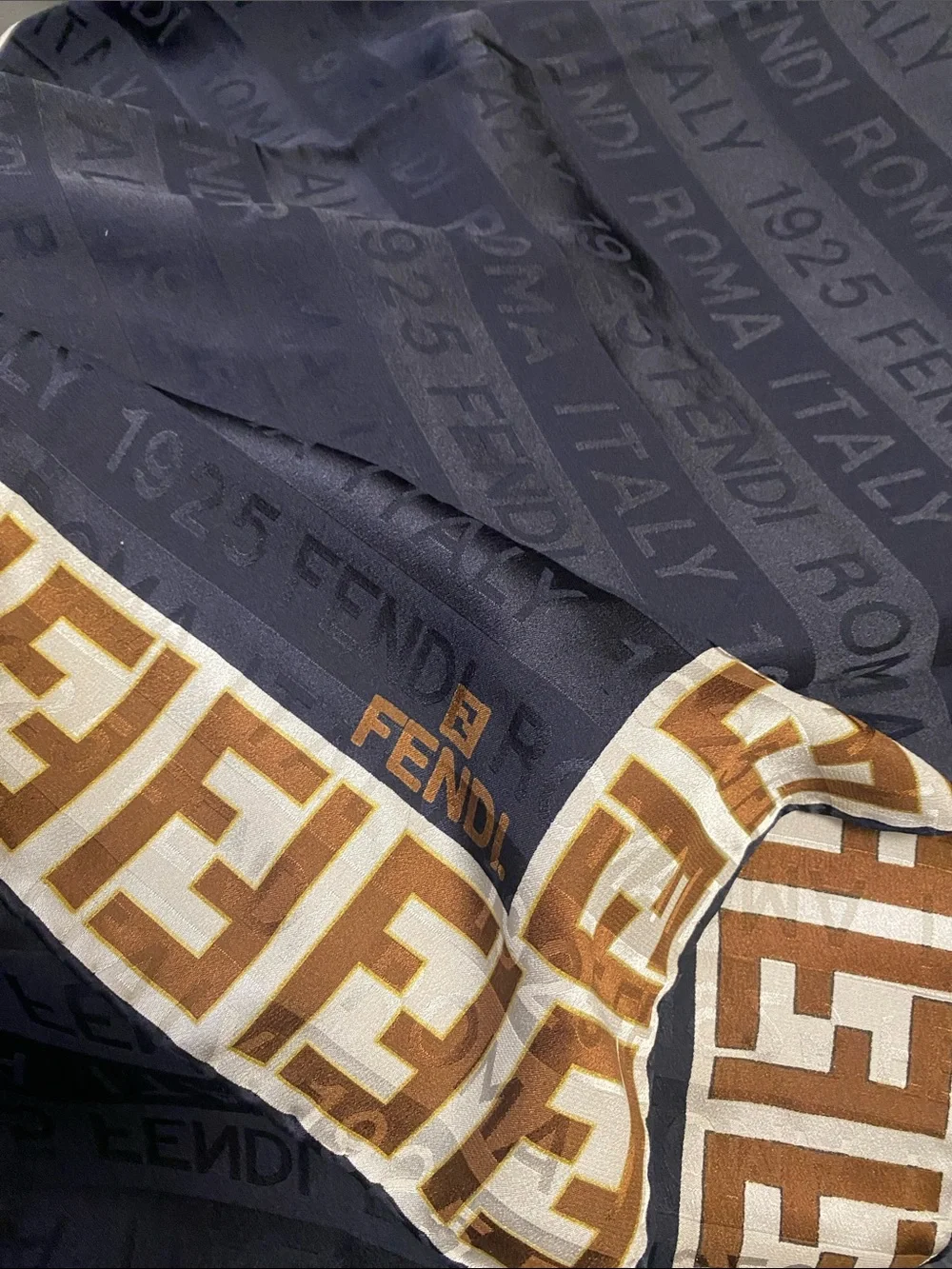 Fendi exclusive Black Scarf with Yellow Outlined 'FF' Logo limited edition NWB - Picture 2 of 11